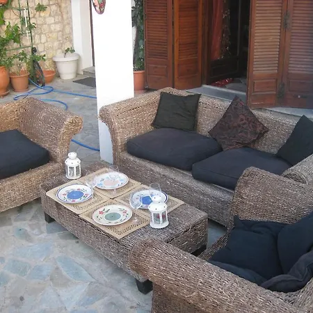 Hébergement de vacances Holiday Place Karamouzi *