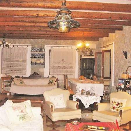 Holiday Place Karamouzi