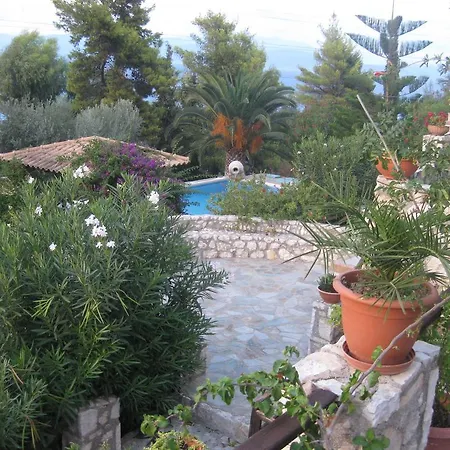 Hébergement de vacances Holiday Place Karamouzi *
