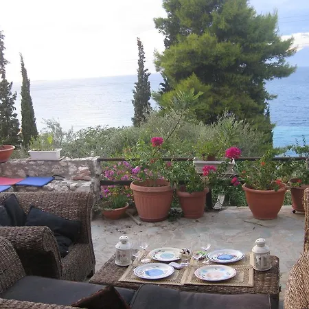 Holiday Place Karamouzi