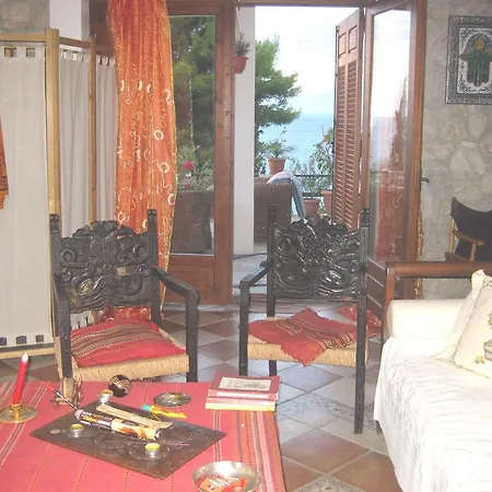 Hébergement de vacances Holiday Place Karamouzi *