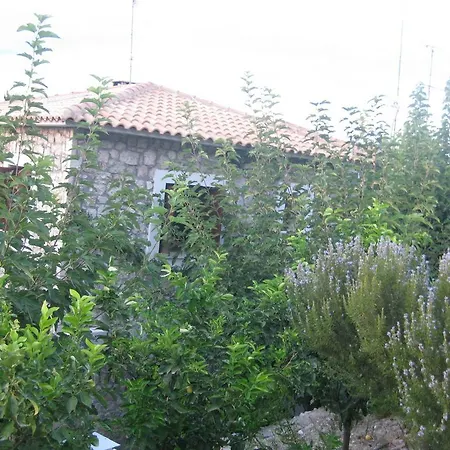 Holiday Place Karamouzi