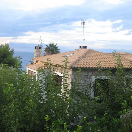 Holiday Place Karamouzi